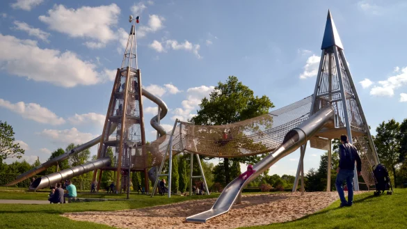 Die Rutschent&uuml;rme im Gartenschaupark Rietberg sind in der Region ein absolutes Highlight. - &copy; Stadt Rietberg