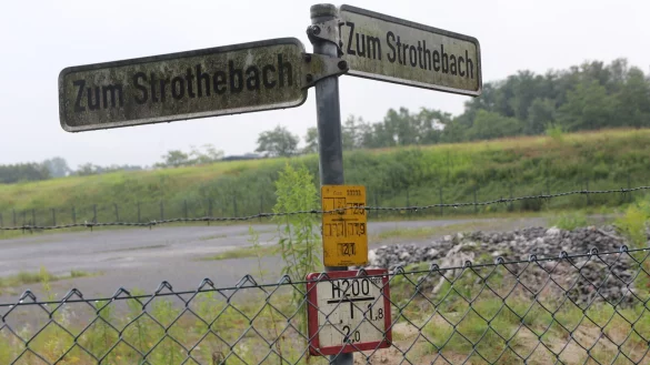 Der Tat soll nach Polizeiinformationen auf dem Parkplatz an der Stra&szlig;e Zum Strothebach passiert sein. - &copy; Jan Husmann