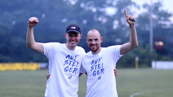 Trainer Rolf Hermann mit seinem Co Jonas Lemke. - &copy; Kai Hahn
