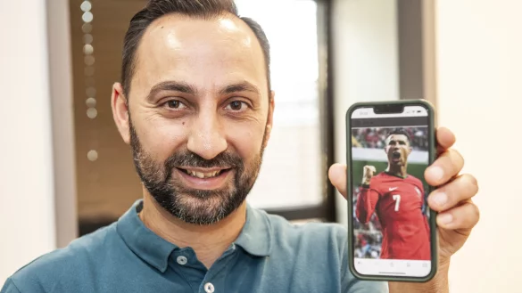 Alfio Longo, der Bielefelder Physio, der die Portugiesen fitmacht. - &copy; J&ouml;rg Dieckmann - www. dieckmann-fotodesign.de