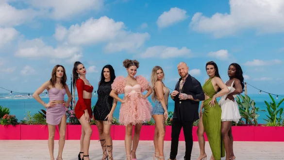 Christin Okpara aus Harsewinkel (l.) ist eine von acht Kandidaten der neuen Staffel von "The Beauty and the Nerd". - &copy; Seven.One/Benjamin Kis