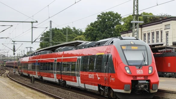 Z&uuml;ge der Deutschen Bahn sollen k&uuml;nftig wieder in Lippe unterwegs sein - zumindest bis Jahresende. - &copy; Symbolbild: Pixabay