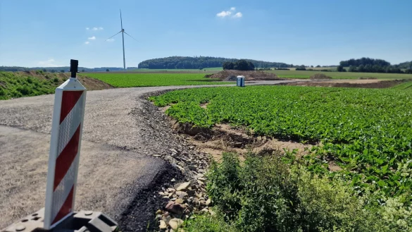 Die vorbereitenden Arbeiten f&uuml;r das Windrad an der L&uuml;tter Stra&szlig;e in Vo&szlig;heide sind bereits abgeschlossen. Im Oktober soll das Fundament kommen. - &copy; Nadine Uphoff
