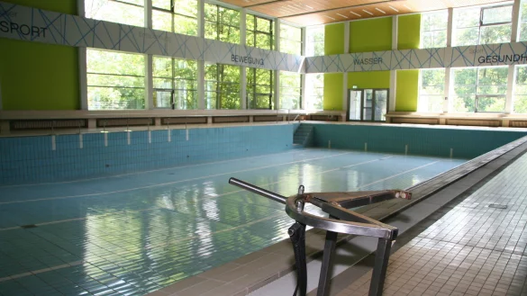 Das Badehaus in Bad Meinberg wird seit mehr als zwei Jahren nicht mehr genutzt. Einen Interessenten f&uuml;r den Weiterbetrieb gibt es. - &copy; Cordula Gr&ouml;ne