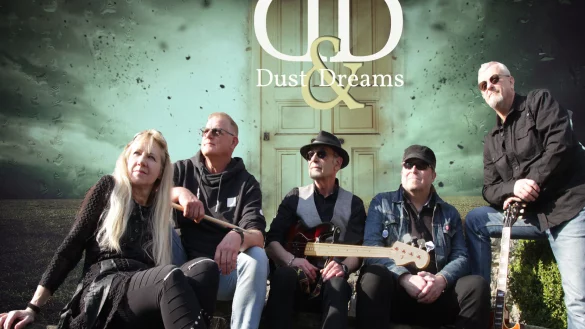 "Dust and Dreams" spielen in L&uuml;gde auf. - &copy; L&uuml;gde Marketing