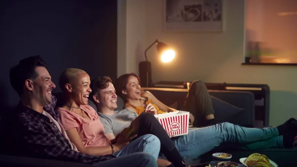 Auch im August haben „Netflix“, „Amazon Prime Video“ und Co. wieder viele neue Serien im Angebot. - © Imago Images/Shotshop