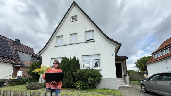 Sabine Pilgrim m&ouml;chte gerne an das Telekom-Glasfasernetz angeschlossen werden. Aber das ist gar nicht so einfach. - &copy; Sven Kienscherf