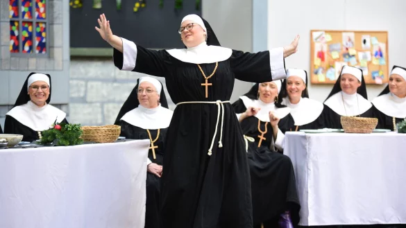 - &copy; Nicole Ellerbrake