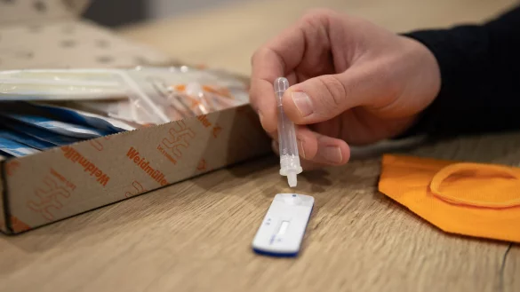 Weidm&uuml;ller stellt jedem Mitarbeiter Tests und Mund-Nasenschutz-Masken zur Verf&uuml;gung. - &copy; Weidm&uuml;ller