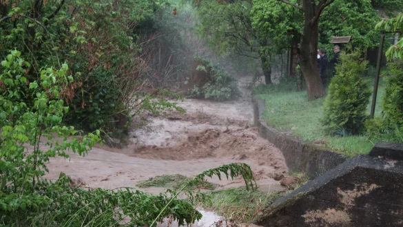 Dass der Wiebesieksbach in Kalldorf im Jahr 2014 nach Starkregen zu einem rei&szlig;enden Sturzbach wurde, kann als Folge des Klimawandels gelten. - &copy; Archivfoto: Jens Rademacher