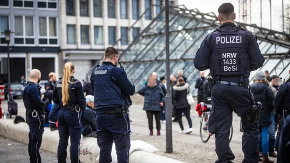 Im März 2024 haben Polizei und Ordnungsamt eine Razzia an der Bielefelder Tüte durchgeführt. - © NW