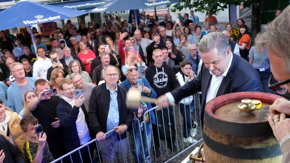 Er&ouml;ffnung Hoeker-Fest 2024, B&uuml;rgermeister Tim K&auml;hler - &copy; Katharina Eisele