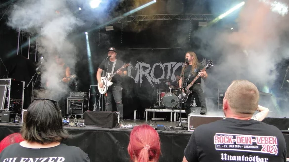 "Rock Dein Leben" lautete die Devise. - &copy; Hajo G&auml;rtner