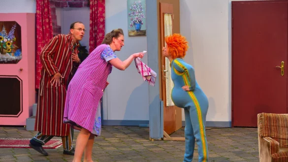 Das Sams testet immer wieder die Nerven der Menschen um ihn herum. - &copy; Freilichtb&uuml;hne Bellenberg