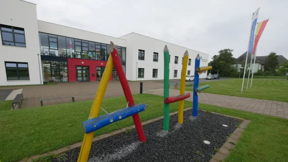 Die August-Hermann-Francke Grundschule in Detmold hat - wie alle Bekenntnisschulen im Kreis - eine lange Warteliste. Mehr als 150 Kinder m&uuml;ssen j&auml;hrlich abgelehnt werden. - &copy; Jost Wolf