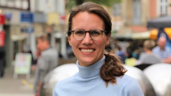 Ulrike Levri ist seit Sommer 2021 zust&auml;ndig f&uuml;r die Umsetzung des Sonderprogramms Zukunft.Innenstadt des Landes NRW sowie f&uuml;r die innovative Zukunftsausrichtung der Detmolder Innenstadt. - &copy; Freya K&ouml;hring