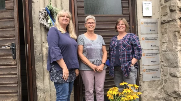 Iris Hansmann (Rektorin Bildungshaus Weerth-Schule), Heike Kreeth (Leitung OGS Bildungshaus Weerth-Schule), Susanne Haferbeck (Leitung Rolfscher Hof) (von links). - © Weerthschule