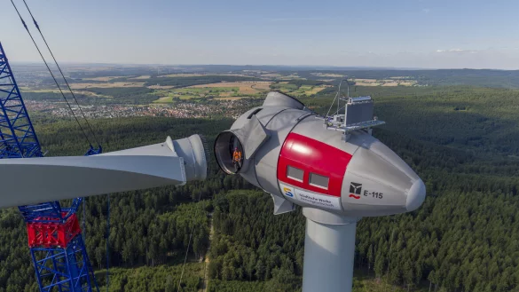 In der Nähe von Kassel drehen sie sich mittleweile im Wald: Windkraft-Rotoren. - © Stadtwerke Kassel