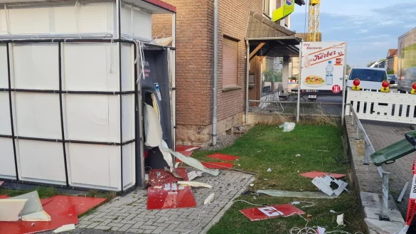 Der gesprengte Geldautomat an der Lemgoer Stra&szlig;e. - &copy; Marianne Schwarzer