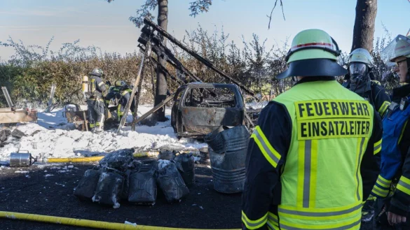 Die Scheune brannte bis auf die Grundmauern nieder. - &copy; Freitag TV/Stock