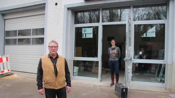 Uwe Dorn Bereichsleiter Sozialkaufh&auml;user und Stefanie Tacke sozialp&auml;dagogische Leiterin von der Euwatec - &copy; Seda Hagemann