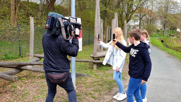 RTL West bei den Dreharbeit zum Projekt &bdquo;Jugend entscheidet&ldquo; im Kalletal. - &copy; Gemeinde Kalletal