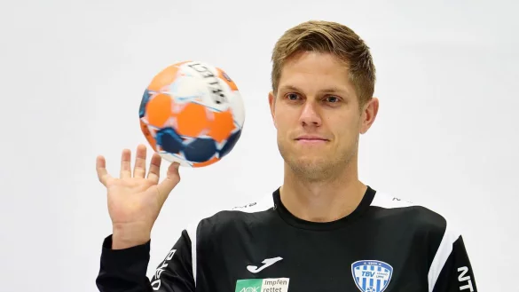 Fingerfertigkeiten a la Peter Johannesson. - &copy; J&ouml;rg Hagemann