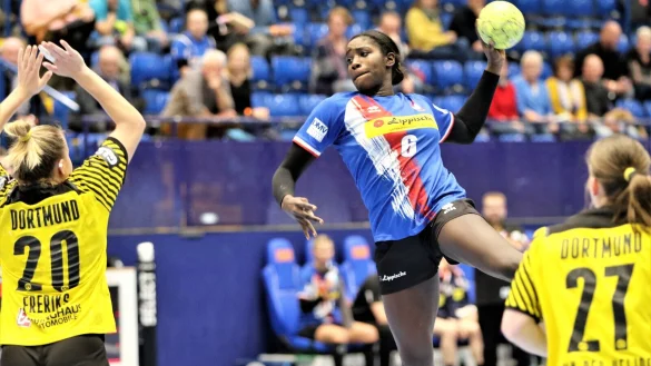 Blombergs R&uuml;ckraumspielerin Laetitia Quist f&auml;hrt Ende Februar zum Nationalmannschafts-Lehrgang und steht im Kader f&uuml;r die EM-Quali-Spiele gegen die Niederlande. - &copy; Oliver K&ouml;nig