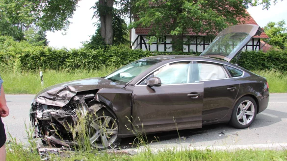 Unfall auf der Bielefelder Stra&szlig;e. - &copy; Cordula Gr&ouml;ne