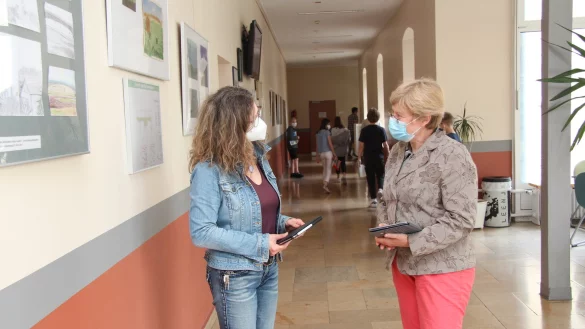 Daniela Faude (rechts) und Anja Vothknecht bilden die Schulleitung des Grabbe-Gymnasiums. - &copy; Jana Beckmann