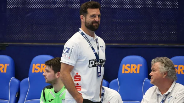 Florian Kehrmann leibt bis Juni 2025 Cheftrainer beim Handball-Bundesligisten TBV Lemgo Lippe. - &copy; Paul Cohen