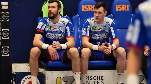 Gemeinsames P&auml;uschen: Gedeon (links) und Isaias Guardiola werden in N&uuml;rnberg vermutlich nicht viel Zeit zur Erholung erhalten. Isa trug vor seinem Wechsel nach Lemgo das Erlanger Trikot und wird erfahrungsgem&auml;&szlig; besonders motiviert sein. - &copy; J&ouml;rg Hagemann