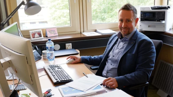 Bj&ouml;rn Schr&ouml;der ist seit Ende April neuer Leiter der Ausl&auml;nderbeh&ouml;rde. Foto: Lorraine Brinkmann - &copy; Lorraine Brinkmann