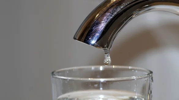 Auch f&uuml;r die Rechnung des Wasserwerks f&uuml;r 2020 gilt der erm&auml;&szlig;igte Mehrwertsteuersatz, wenn die Z&auml;hler in der zweiten Jahresh&auml;lfte abgelesen wurden &ndash; wie in Kalletal.&nbsp; - &copy; Oliver Berg/dpa