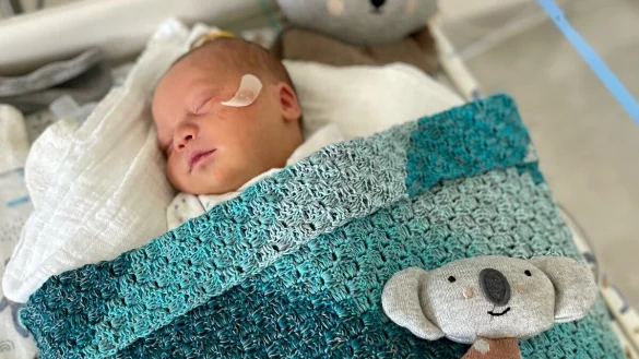 Das Baby von der A33 hei&szlig;t Mateo und wurde am Sonntag um 19.35 Uhr geboren. Er wog bei seiner Geburt 2.930 Gramm und war 50 Zentimeter gro&szlig;. - &copy; St. Vincenz-Kliniken