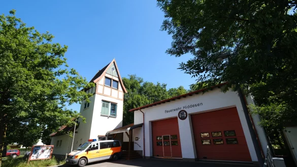 Zu klein und nicht auf dem Stand der Dinge: Das Haus der Läschgruppe Hiddesen soll umgebaut und erweitert werden - angepeilt ist 2023. - © Sven Koch(LZ)