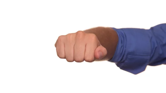 Die Polizei sucht Zeugen f&uuml;r eine k&ouml;rperliche Auseinandersetzung in der Ernst-Hilker-Stra&szlig;e. - &copy; Symbolbild Pixabay