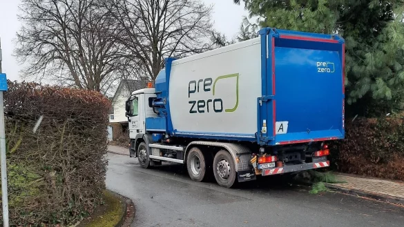 Ein Müllfahrzeug der zuletzt bestreikten Firma "PreZero" - ein Anblick, den viele Lipper in diesen Tagen geradezu herbeisehnen. - © Meike Groppe