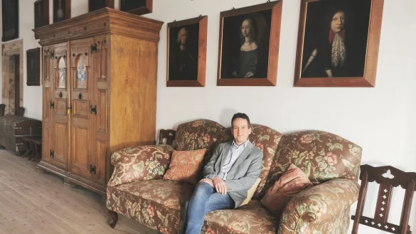 L&auml;dt zu Sommerkonzerten im Schloss Barntrup ein: Dedo von Ker&szlig;enbrock-Krosigk. - &copy; Sylvia Frevert(LZ)