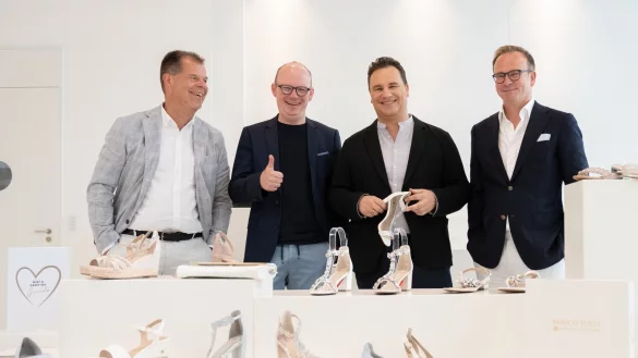 Carsten Humke (Gesch&auml;ftsf&uuml;hrender Gesellschafter MARCO TOZZI), Christian B&ouml;hm (Gesch&auml;ftsf&uuml;hrer Vertrieb & Marketing MARCO TOZZI) , Guido Maria Kretschmer, Jens Beining (CEO Wortmann Gruppe) - &copy; Tamaris