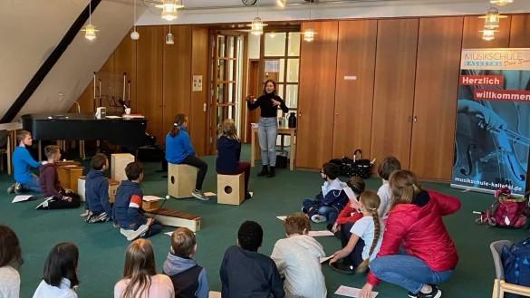 Die Kinder nahmen mit Begeisterung an dem Musikprojekt teil. - &copy; Grundschule Hohenhausen