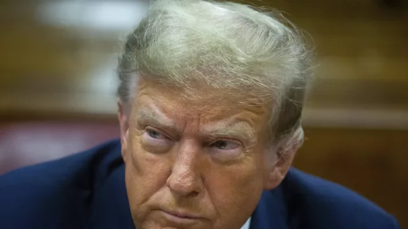 Der Schweigegeld-Prozess gegen den ehemaligen US-Pr&auml;sidenten Donald Trump startet mit dem Auswahl-Verfahren der Geschworenen. - &copy; Michael Nagle