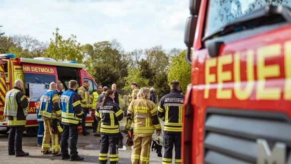 Nach der &Uuml;bung folgte eine Nachbesprechung mit allen eingesetzten Kr&auml;ften. - &copy; FreitagTV