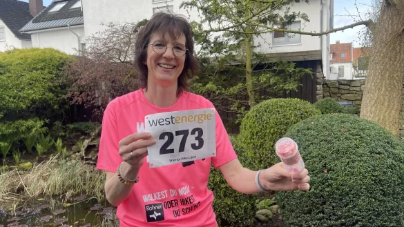 Startnummer 273 hat die Vorsitzende von Blomberg Marketing, Kathrin Ridder, ergattert. Die 53-j&auml;hrige Apothekerin trainiert seit November f&uuml;r die 50-Kilometer-Distanz beim Warrior Hike - und einen Halbmarathon im Mai. - &copy; Silke Buhrmester