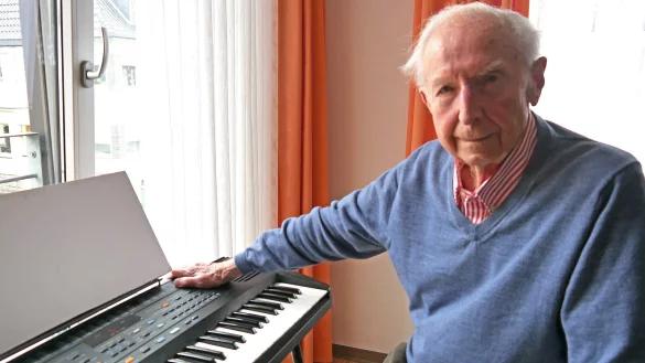 Die Liebe zur Musik hat Professor H&ouml;lzer ein Leben lang begleitet. - &copy; diakonis