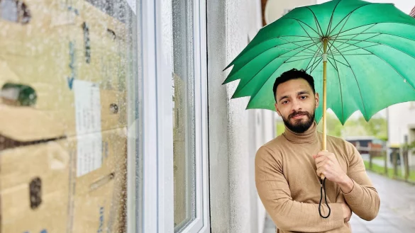 Das Amt l&auml;sst alle im Regen stehen: Familie A. muss binnen einer Woche ausziehen. - &copy; Stefan Becker