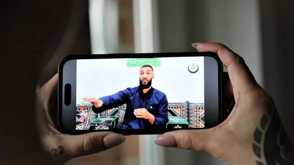 Raheem B. gilt als Kopf von "Muslim Interaktiv", hier bei einem Vortrag in Gladbeck. - &copy; Lukas Brekenkamp