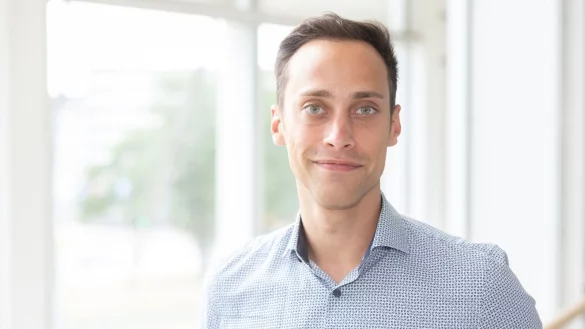 Tim Achtermeyer f&uuml;hrt seit Juni 2022 den gr&ouml;&szlig;ten Landesverband der Gr&uuml;nen in NRW. - &copy; Mike-Dennis M&uuml;ller