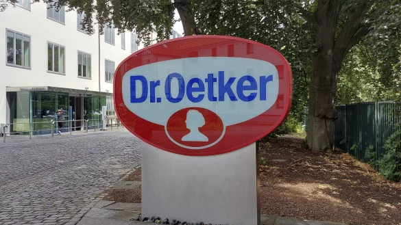 Die Bielefelder Dr. Oetker GmbH agiert weltweit als Nahrungsmittelhersteller. - &copy; picture alliance / Geisler-Fotopress