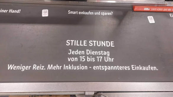 Kundinnen und Kunden erhalten im Laden bereits einen Hinweis auf die "Stille Stunde" auf dem Kassenband. - &copy; Kreis Lippe